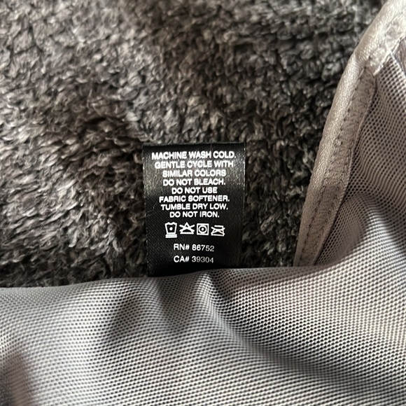 LAYER 8 QUICK DRY SPORTS BRA ZIPPER FRONT ADJUSTABLE STRAP SIZE S HEATHER GREY. - Picture 12 of 17